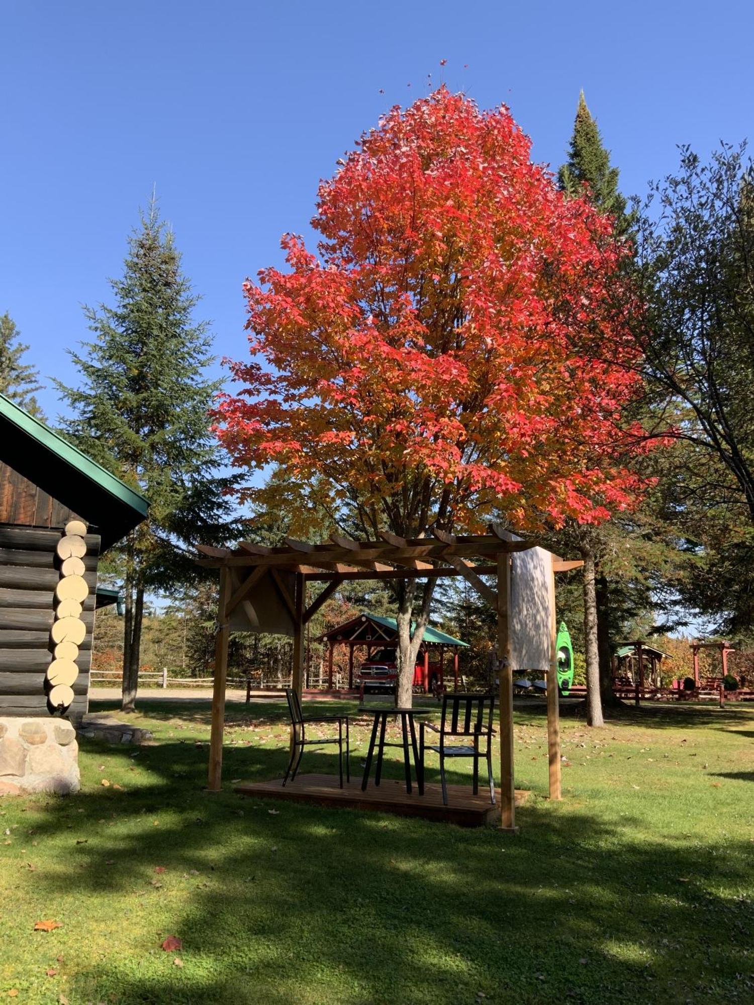Domaine Le Bostonnais - Le Village En Bois Rond La Tuque Camera foto