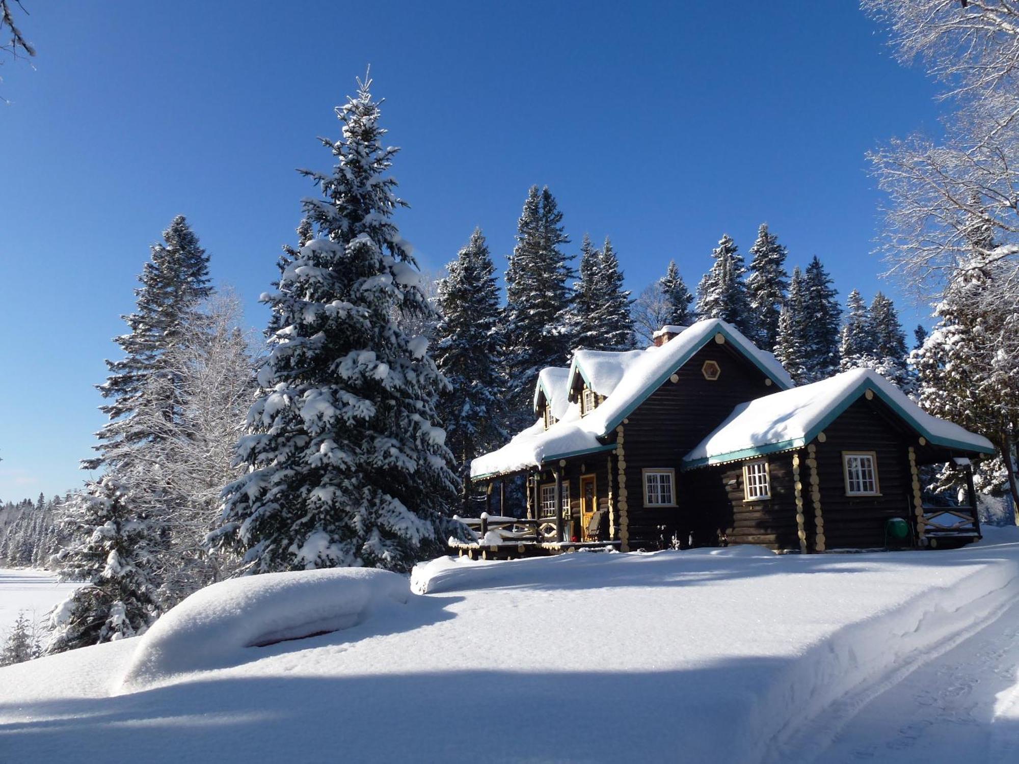 Domaine Le Bostonnais - Le Village En Bois Rond La Tuque Esterno foto